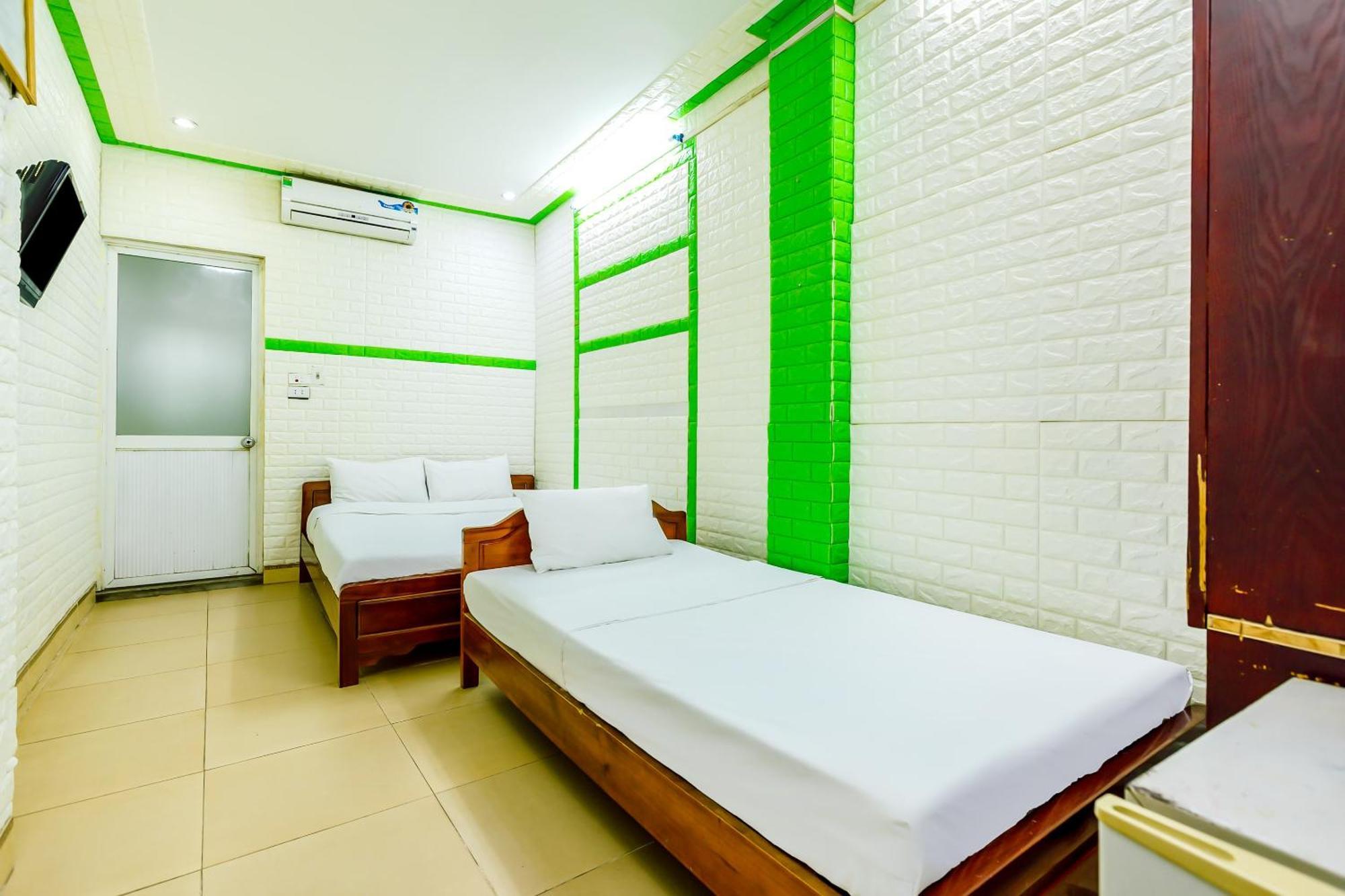 Oyo 604 Queen Hotel Spot-On Hanoi Kültér fotó