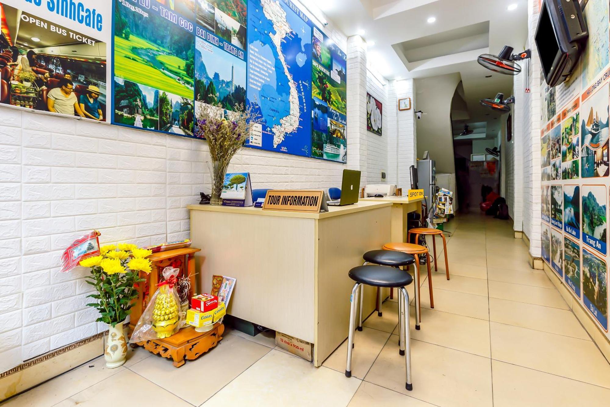 Oyo 604 Queen Hotel Spot-On Hanoi Kültér fotó