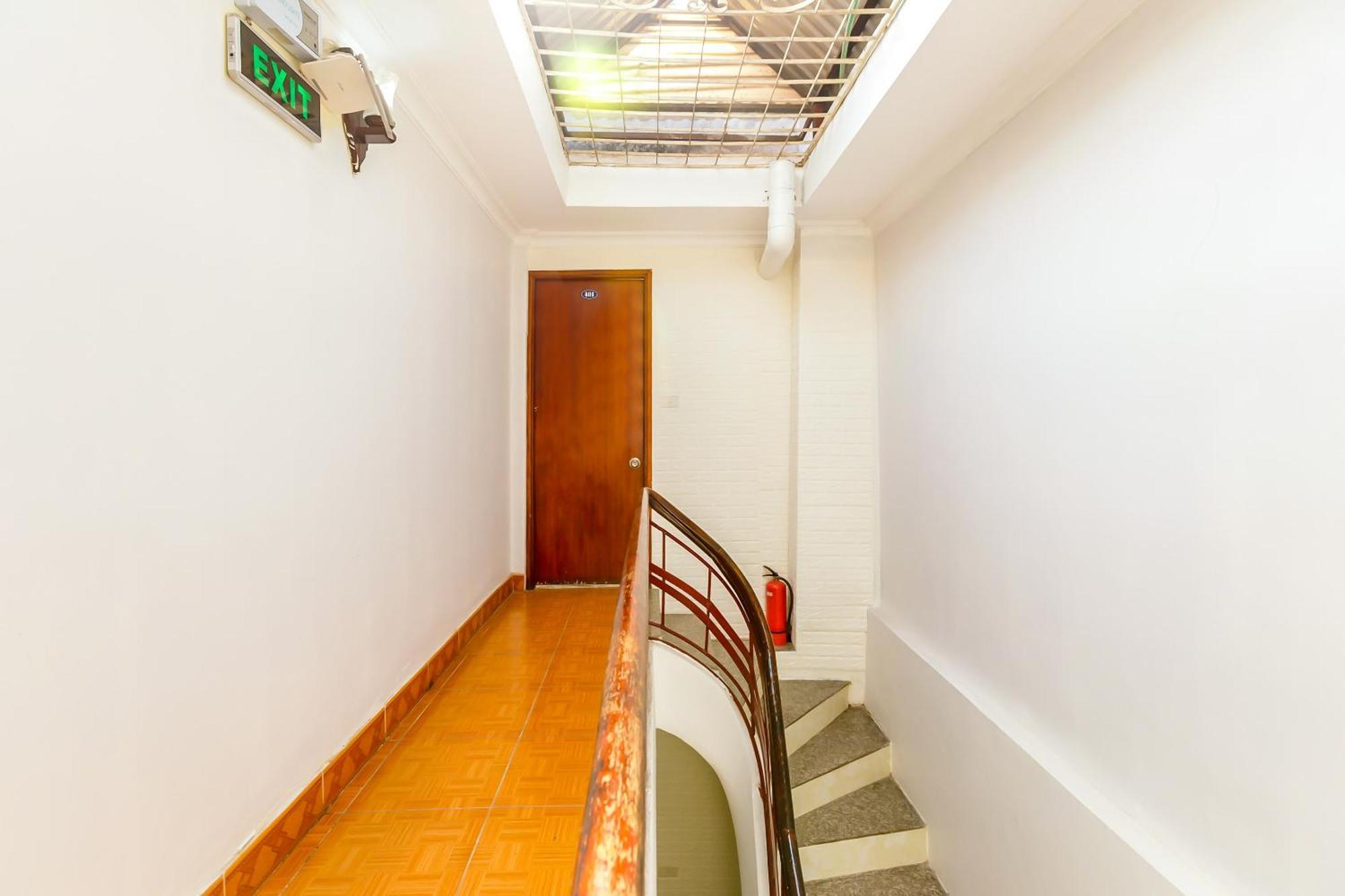 Oyo 604 Queen Hotel Spot-On Hanoi Kültér fotó
