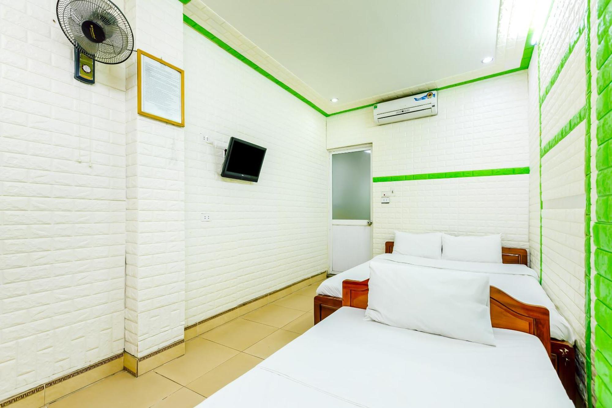 Oyo 604 Queen Hotel Spot-On Hanoi Kültér fotó
